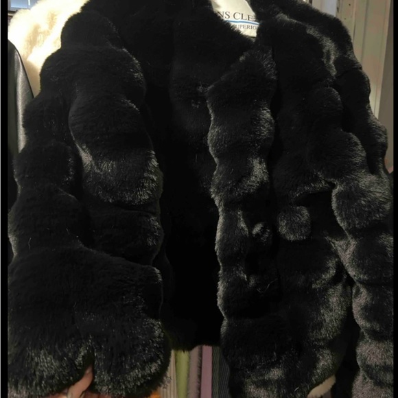 Open front fuzzy coat - Picture 3 of 6
